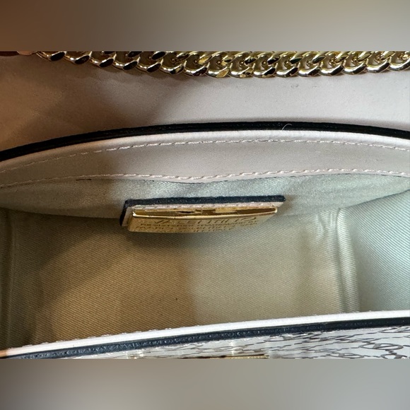 ⭐️NWT⭐️Valentino by Mario Valentino Bijou Leather Crossbody Bag - Picture 9 of 12